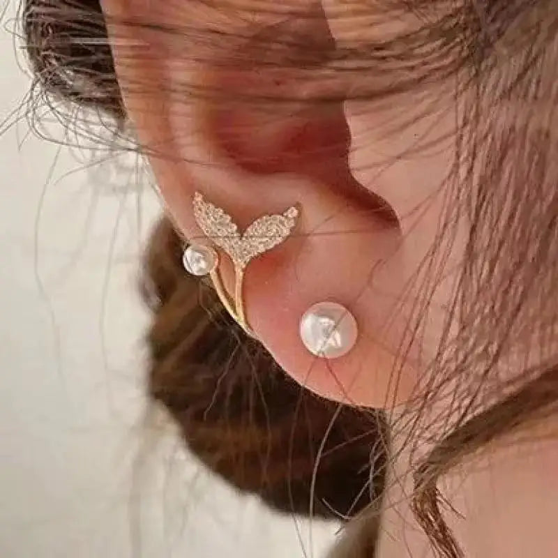 Gold and white Korean fashion zircon pendant earrings with elegant drop design, perfect for stylish women.