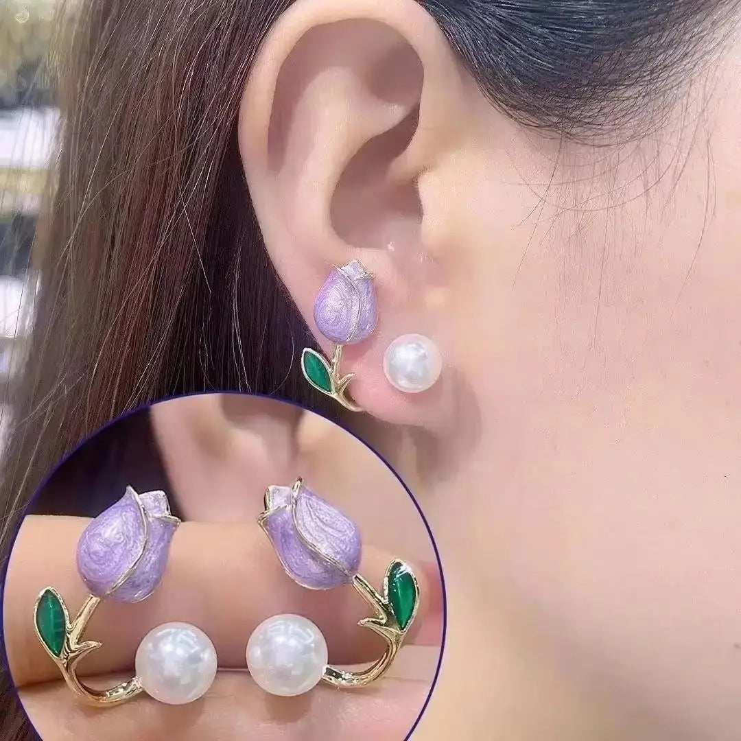 Gold and white Korean fashion zircon pendant earrings for women, featuring elegant dangling design and sparkling stones.