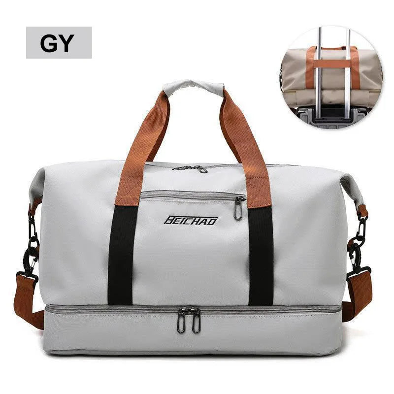 Green gym travel bag by Corporación Turística, compact and lightweight carryall for short trips and gym essentials.