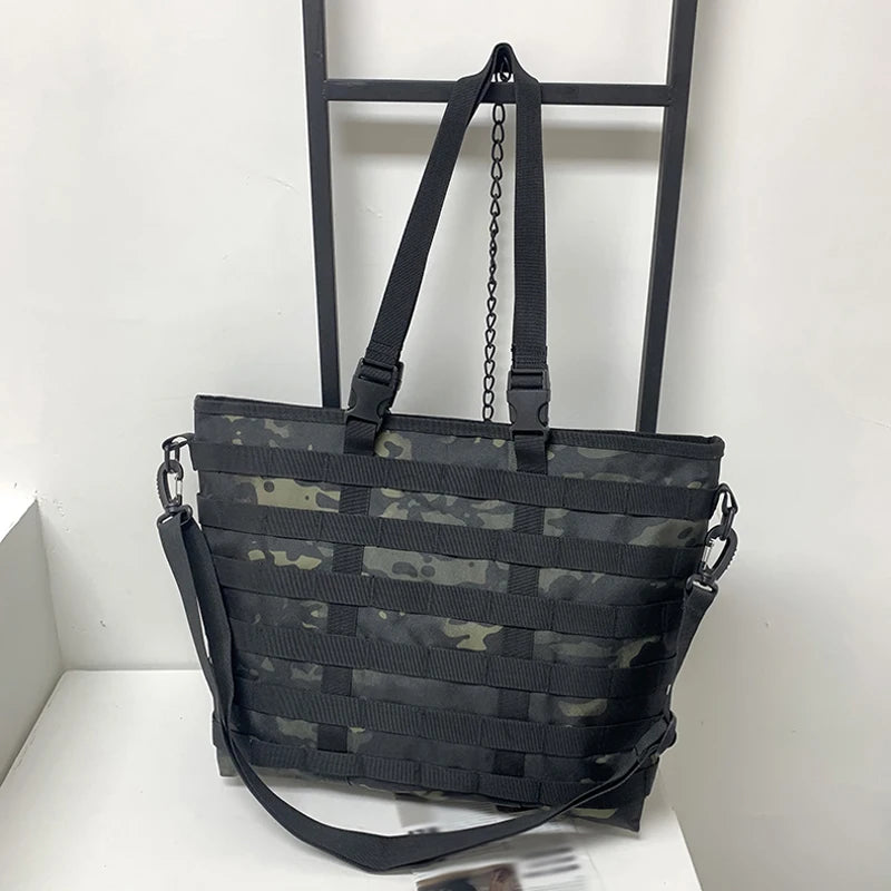 Large khaki gym and fitness bag from Scione by Corporación Turística with a sturdy hook and spacious interior.