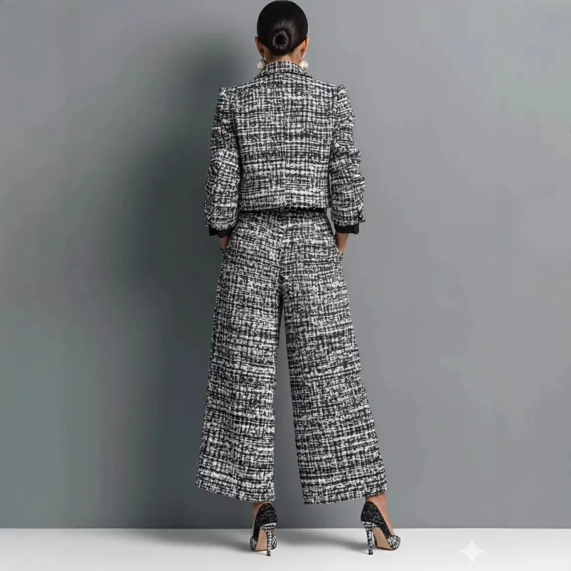 Light blue 2-piece women's outfit by Corporación Turística, includes a short jacket and matching pants, stylish and comfortable.