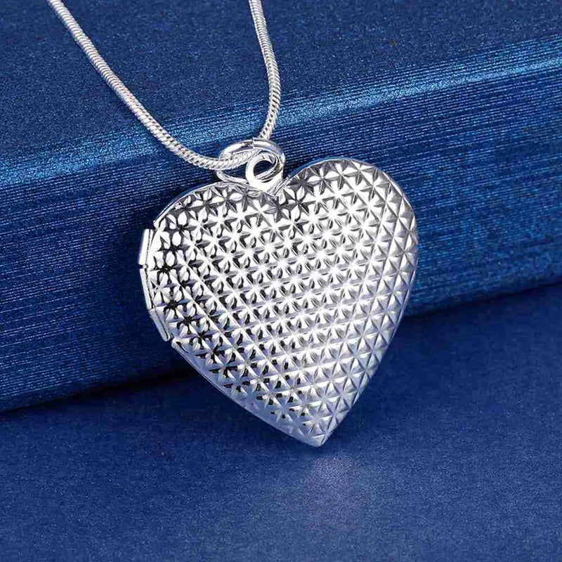 Sterling silver 925 shell pendant necklace, 40-75cm length, new arrival, featuring a detailed shell design.