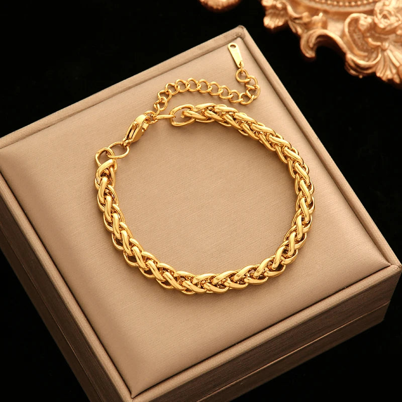 EILIECK stainless steel chain necklace and bracelet set by Corporación Turística, with sleek silver design and adjustable clasps.