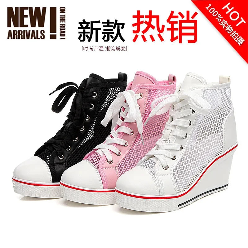 Black women's wedge sandals with 8 cm platform and open toe, featuring stylish straps from Corporación Turística.