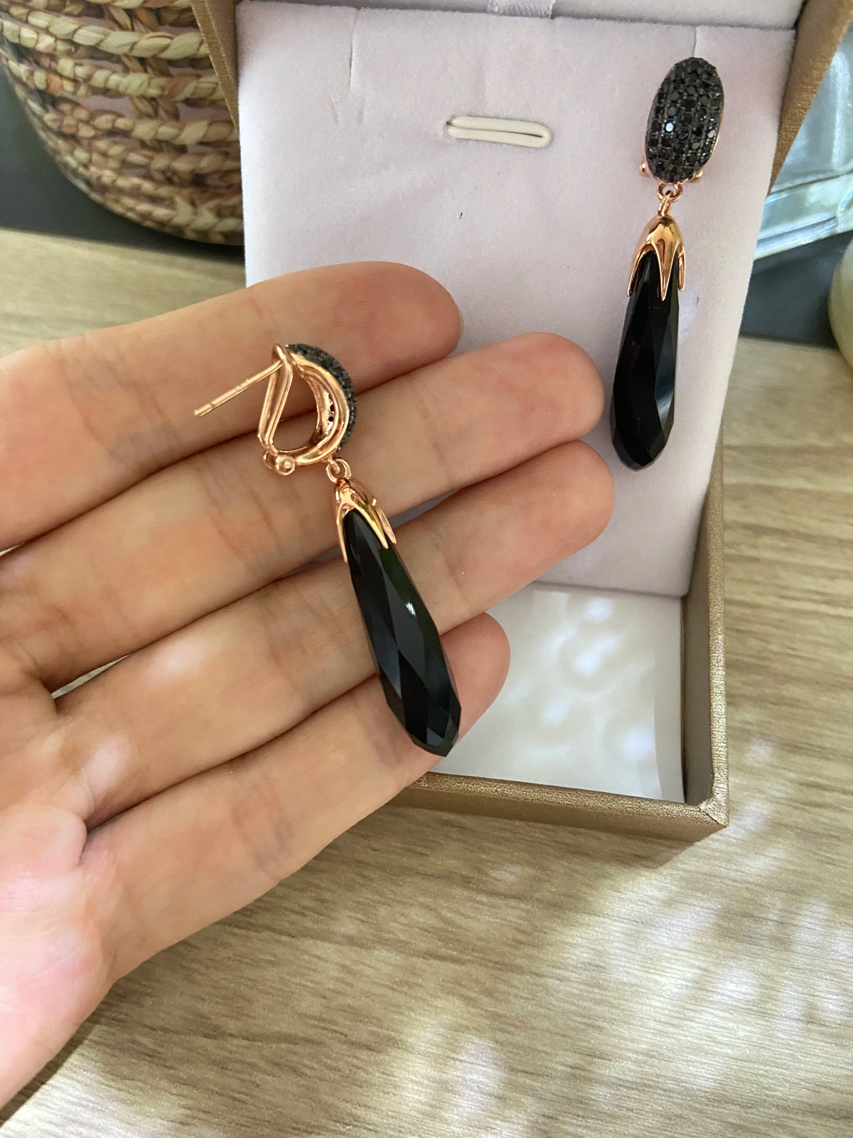 Long silver Laya pendants with retro design, made from 925 sterling silver, featuring black accents and intricate detailing.