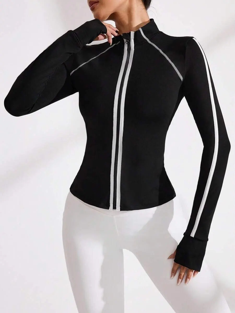 Nueva mujer yoga negra chaqueta de Corporación Turística con cierre y cuello, ideal para actividades deportivas y casuales.