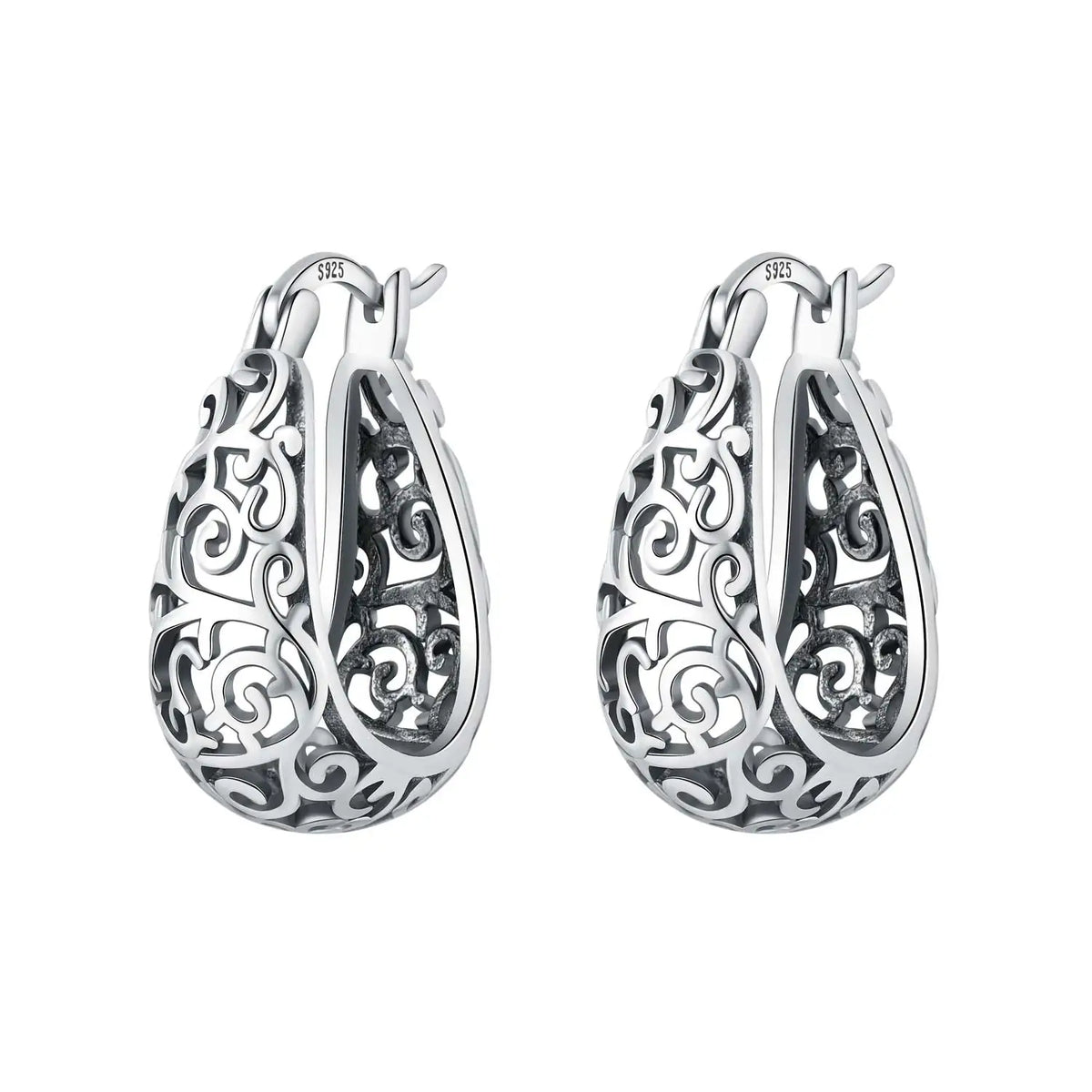 Silver 925 flower-shaped earrings by Panpoki Original Plata de Ley 925, featuring delicate floral design from Corporación Turística.