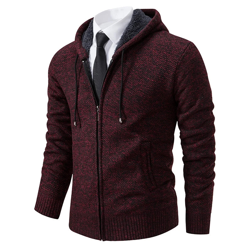 Beige men's Polar Deportivo jacket with high collar, zipper closure, casual style, warm and suitable for outdoor wear.