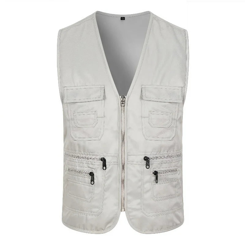 Men's multi-pocket tactical vest by Corporación Turística, breathable, ideal for fishing, photography, and outdoor activities.