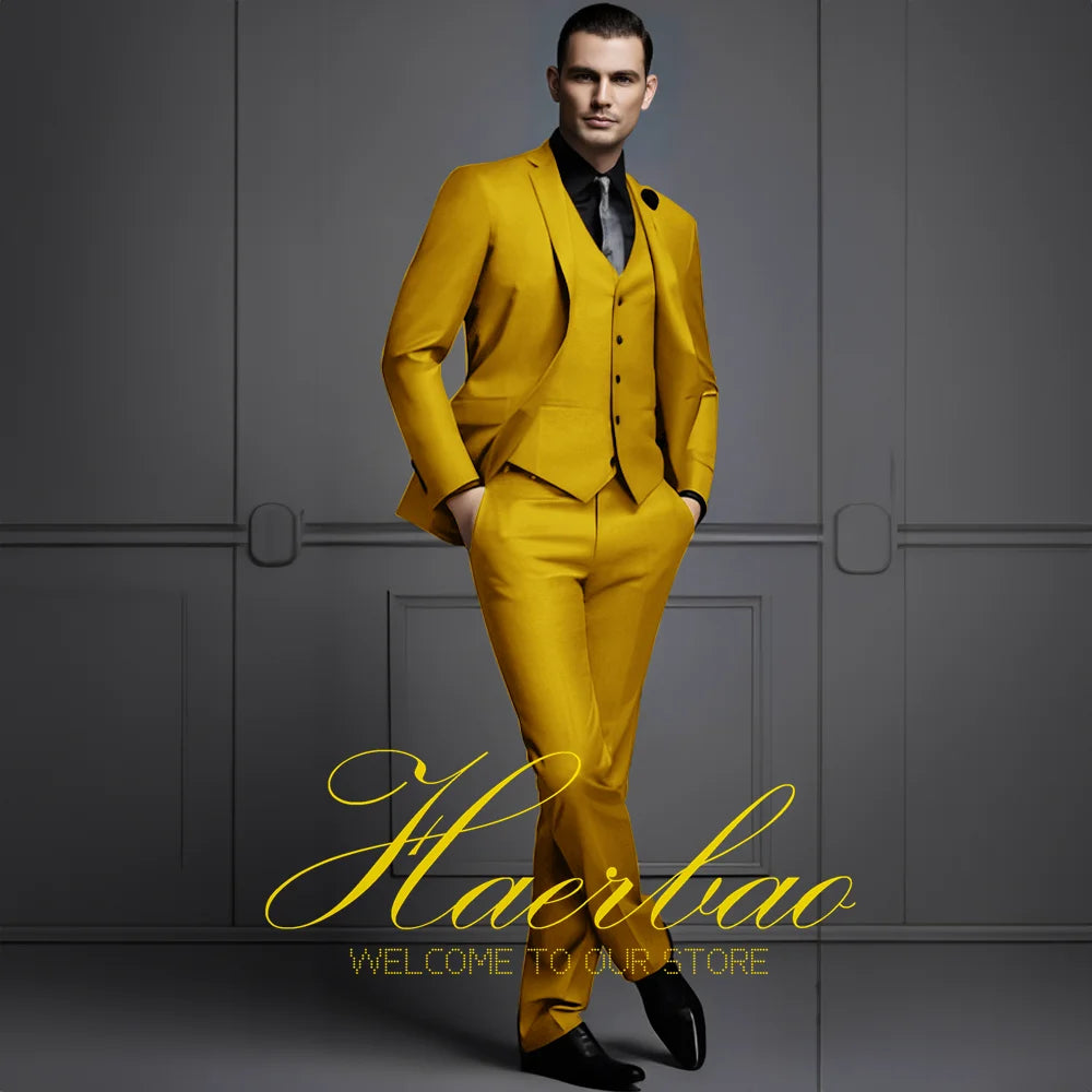Green 3-piece men's business suit with jacket, trousers, and vest by Corporación Turística, formal attire for professional occasions.