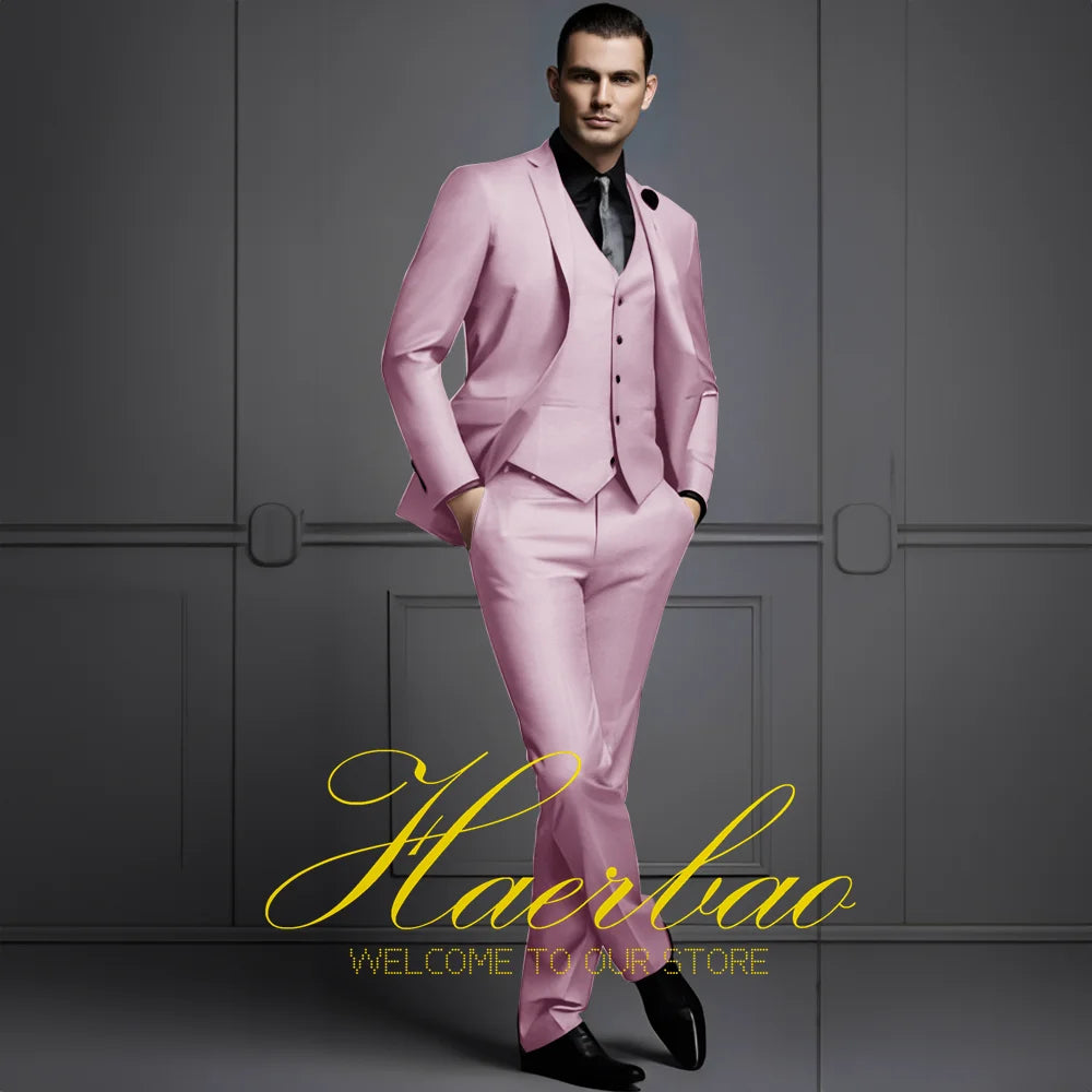 Green 3-piece men's business suit with jacket, trousers, and vest from Corporación Turística, formal attire for professional occasions.