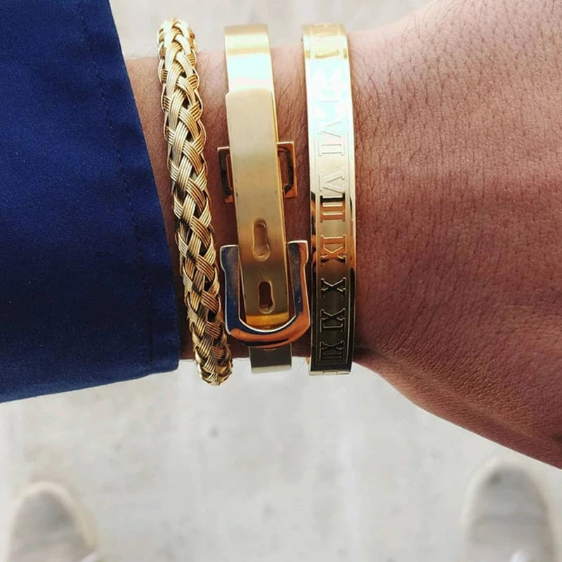 Silver stainless steel men's bracelet, classic design, featuring a sleek and durable band with a polished finish.