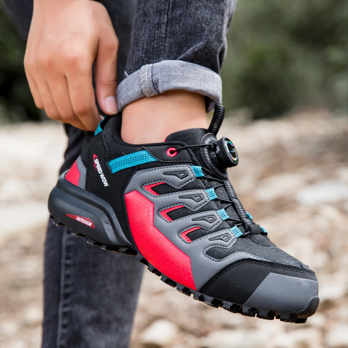 Men's hiking shoes by Corporación Turística, red leather hiking shoes for men, sturdy outdoor footwear, size 43.