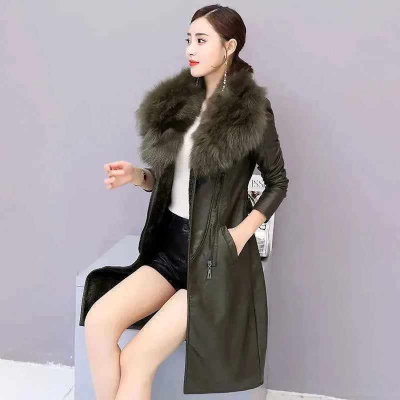 Caramel-colored women's synthetic leather collar winter coat, long Korean-style jacket with lapel collar, made by IOQRCJV.
