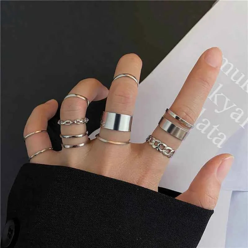 Modyle bohemian jewelry set with 18K gold rings featuring circon stones, perfect for women's wedding gift or special occasion.