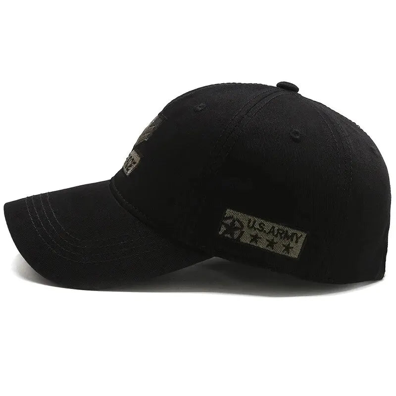 Unisex military green adjustable baseball cap with casual style and sun protection, suitable for men and women.